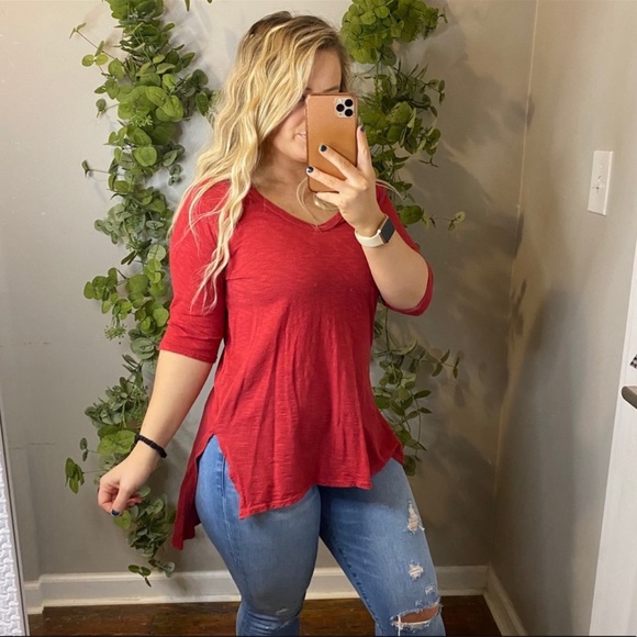 Anthropologie Left of Center Very Flattering Red 3/4 sleeve top shirt - Picture 6 of 8